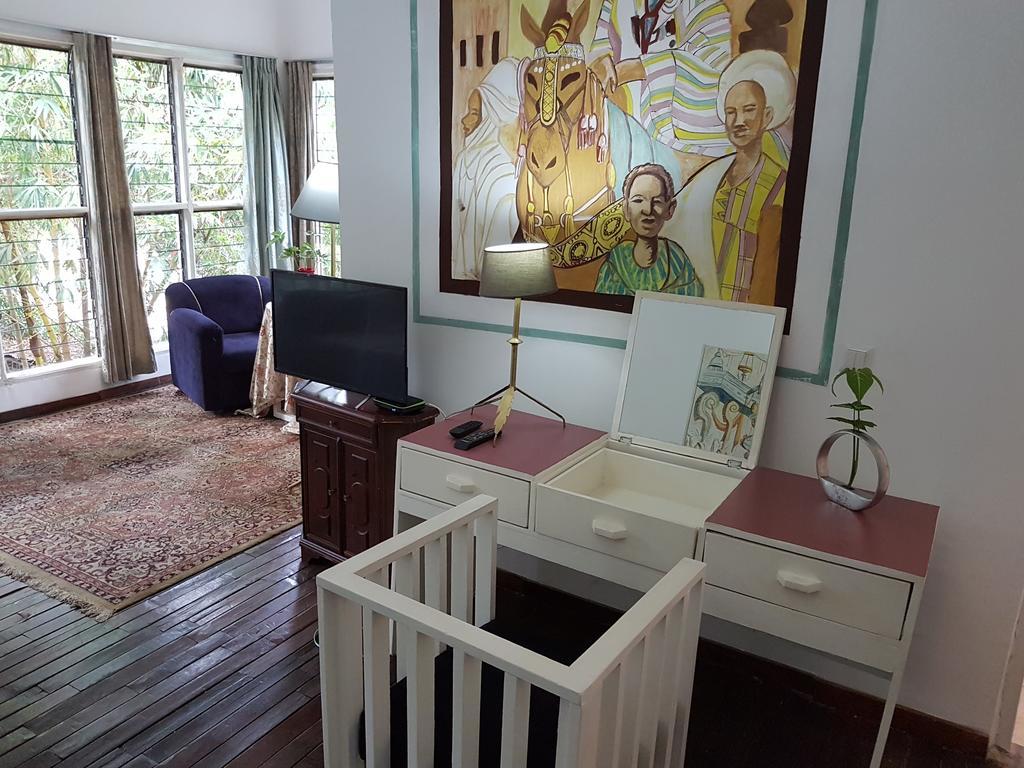 Bushman Cafe Hotel Abidjan Kültér fotó